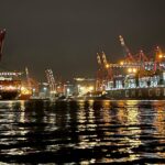 Sailing trip ''the Elbe by night", Hamburg/Elbe - Departure and Meeting Point at Hamburgs Vorsetzen