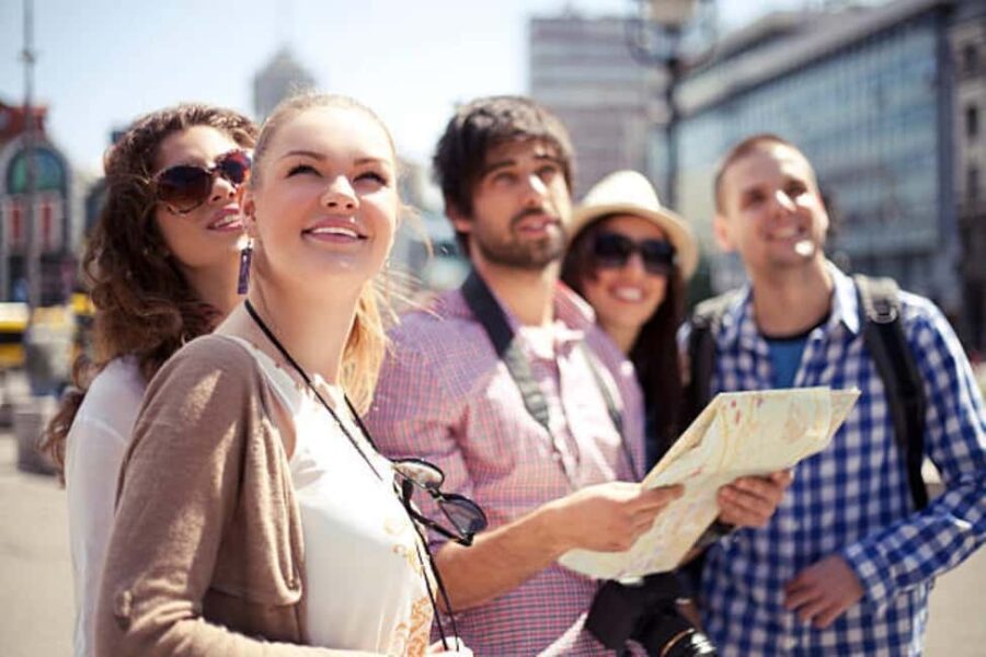 Saint Jean de Luz : guided walking & gourmet tour - Exploring Saint-Jean-de-Luz with a Local Guide