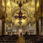 Saint Mark's Basilica Hosted Visit with Audioguide - Entrance through a Quiet, Reserved Entryway