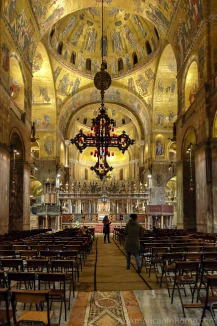 Saint Mark's Basilica Hosted Visit with Audioguide - Entrance through a Quiet, Reserved Entryway