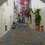 Salvador Dalí Museum, House & Cadaqués Semi-Private Tour - Discovering the Charm of Cadaqués