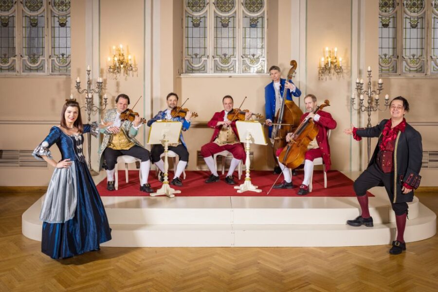 Salzburg: Mozart Concert with Dinner - An Authentic 18th-Century Dinner Experience