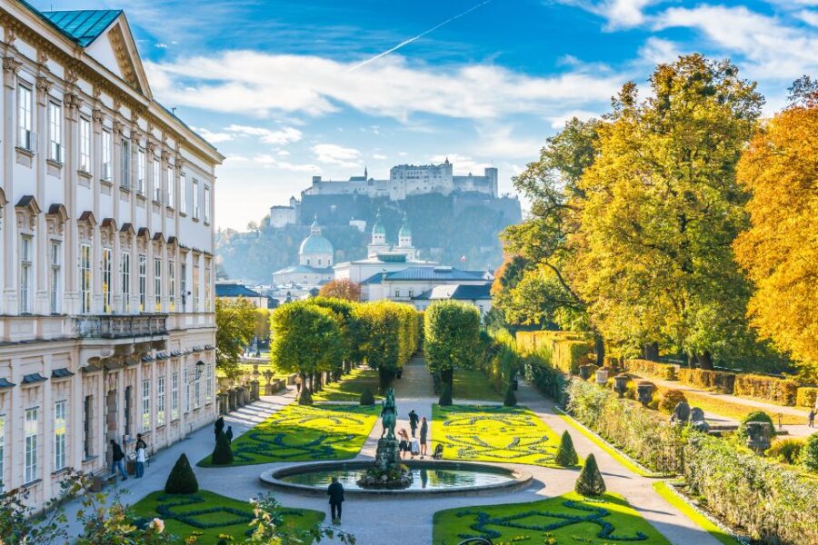 Salzburg: Private City Highlight Tour with a Guide - Exploring Mirabell Garden and Its Floral Beauty