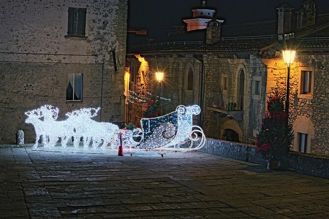 San Marinos Starlit Stroll: A Christmas Walking Tour - Starting at Porta del Paese – The Gateway to Holiday Magic