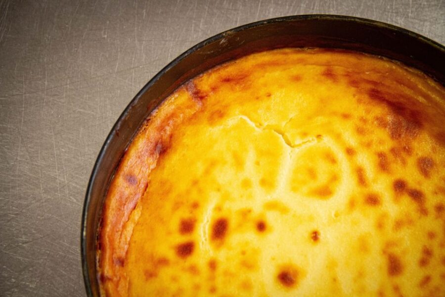 San Sebastian: Basque cuisine cooking class - Expert Guides and Personal Attention