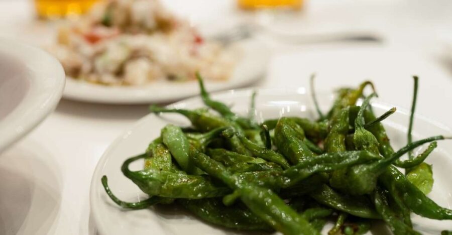 San Sebastián: Guided Food Walking Tour with Wine Tasting - Walking Through San Sebastián’s Pintxos Bars