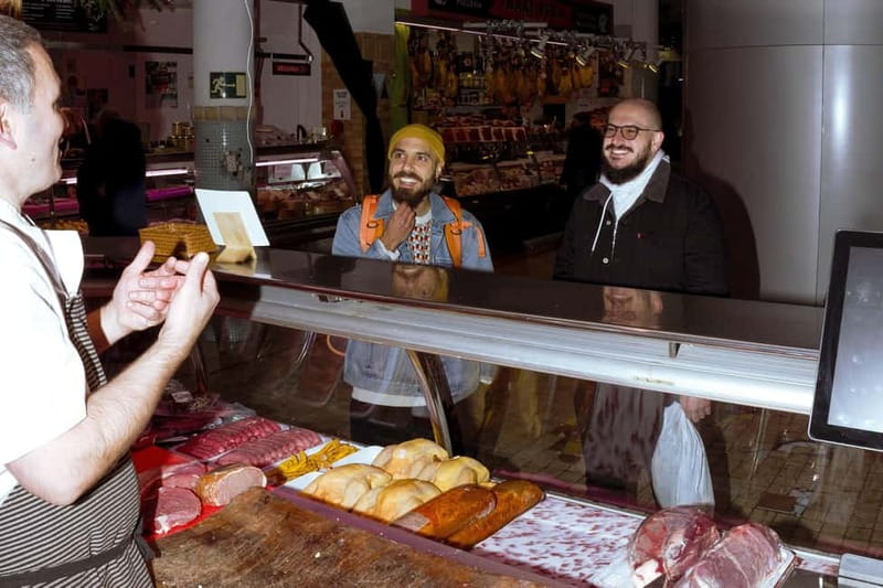 San Sebastián: Market Tour and Basque Cooking Class English - Meet the Chef and Explore the Neighborhood