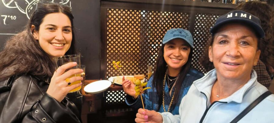 San Sebastian: Pintxo Tour with Wine and Ex-Chef Guide - Starting at the Town Hall: Easy Access and Central Location