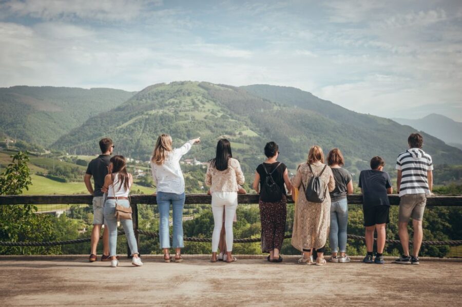 San Sebastián: Traditional Cider House Tour with Lunch - The Route from San Sebastián to the Basque Cider House