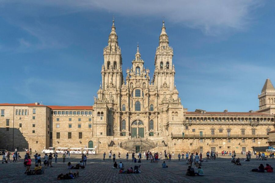 Santiago Compostela and Cathedral Day Trip from Porto - Exploring Santiago de Compostelas UNESCO World Heritage Site