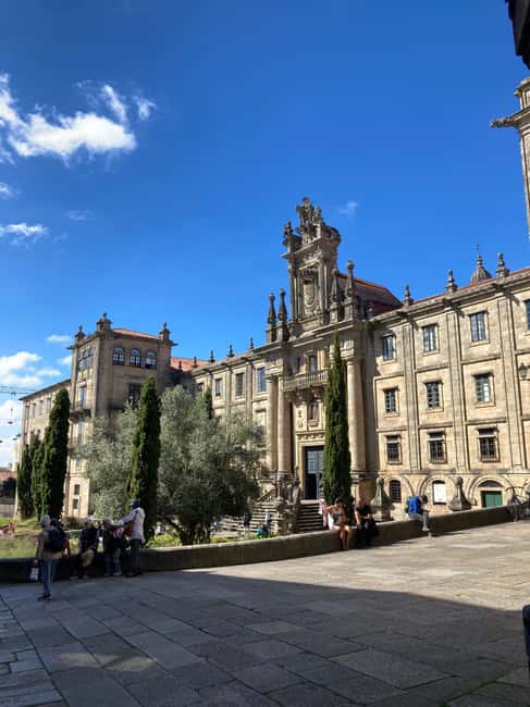 Santiago de Compostela: Urban and Heritage Tour - Interpreting Shields, Inscriptions, and Hidden Symbols