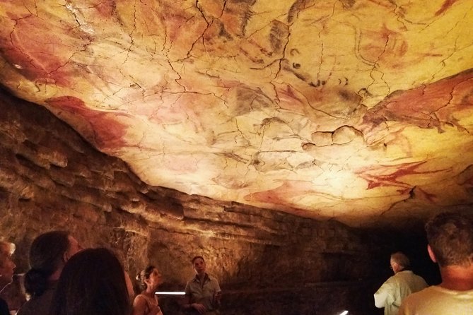 Santillana del Mar & Altamira Museum with tickets- small groups - The Museum of Jesús Otero: Sculptures from a Local Artist