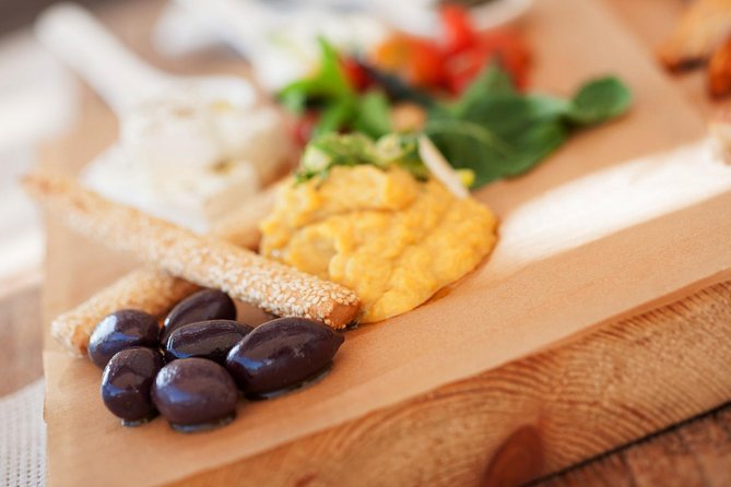 Santorini Cooking and Tasting Experience - How the Tour Starts: Convenient Pickup and Meeting