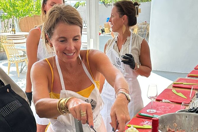 Santorini Cooking Class-2 Wineries: Special Honey Moon Experience - A Scenic Start at Venetsanos Winery with Breathtaking Views