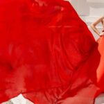 Santorini Flying Dress Photoshoot - Starting Point in Imerovigli Village