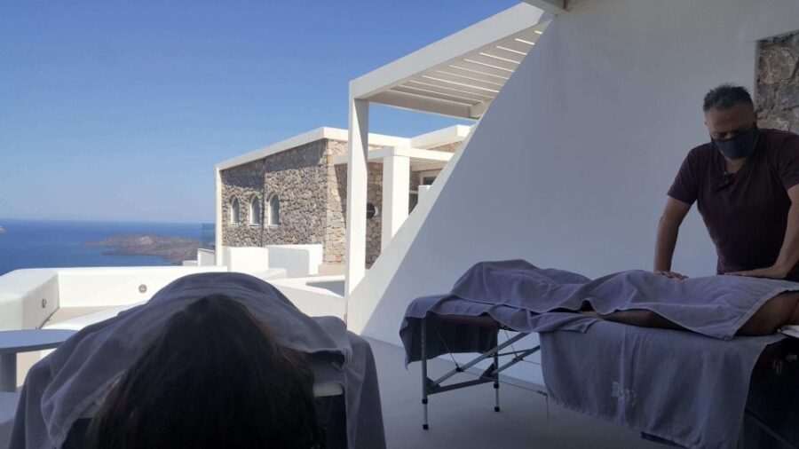 Santorini: Mobile Couples Massage at Your Private Villa - How the Massage is Conducted Inside Your Private Villa