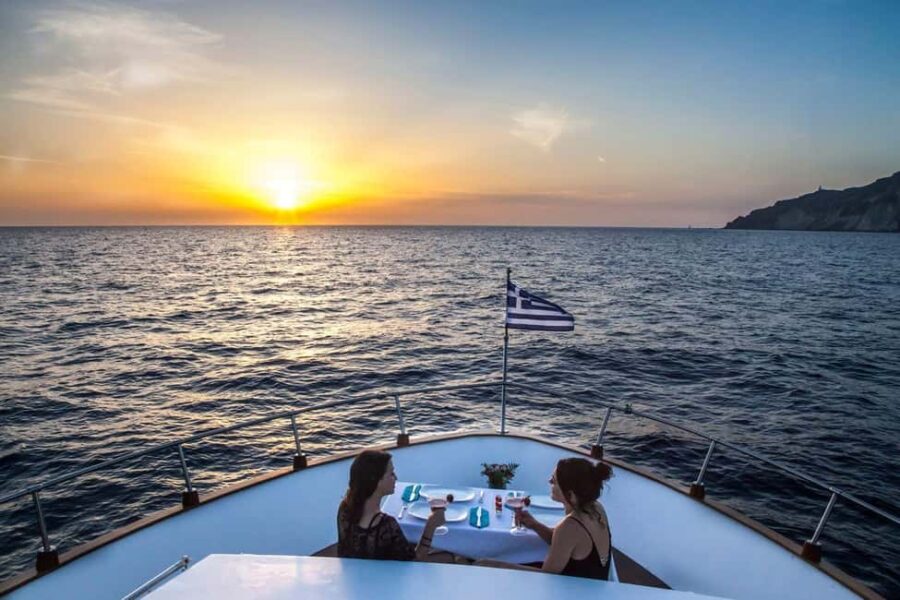 Santorini: Motor Yacht Private Cruise with 5-Course Meal - Exclusive Private Yacht Tour in Santorini
