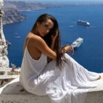 Santorini Photoshoot Oia Sunset Blue Domes - High-Quality Photo Editing and Delivery Timeline