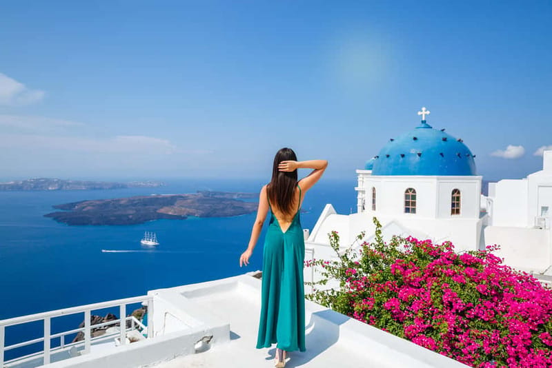 Santorini: Private Oia Village Photoshoot - Starting Point and Meeting Logistics in Oia