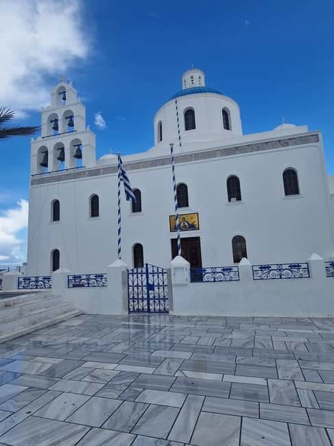 Santorini: Shore Excursion for Cruise Passengers - Scenic Drive Past the Colorful Cliffs of Santorini