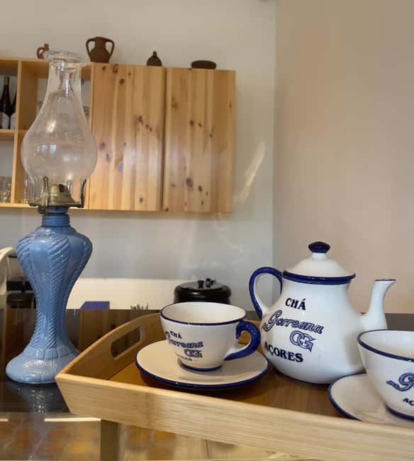 São Miguel: Félix Waterfalls Hike & North Coast Private Tour - Starting with Panoramic Views at Santa Iria Viewpoint