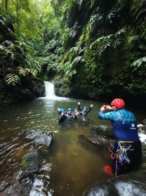 São Miguel: Level 1 Canyoning in Ribeira dos Caldeirões - The Experience with Expert Guides