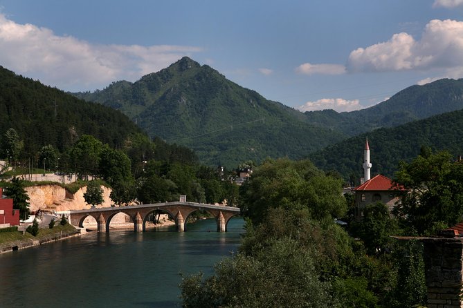 Sarajevo to/from Dubrovnik Transfer Tour via Mostar & Herzegovina - The Historic Village of Pocitelj and Its Strategic Charm