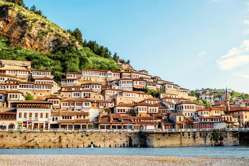 Saranda: Berat 2-Day Tour with Accommodation and Meals - Exploring Berat’s UNESCO World Heritage Old Town