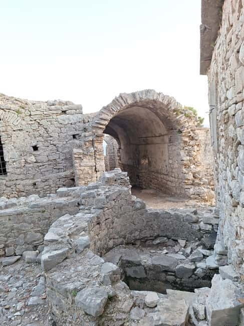 Saranda: Communism, Panoramic Views, Monastery & Mosque Tour - Panoramic Hilltop Views of Saranda and Corfu