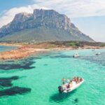 Sardegna: Tavolara Boat Tour with Snorkeling - What the Yacht Is Equipped With for Comfort and Convenience