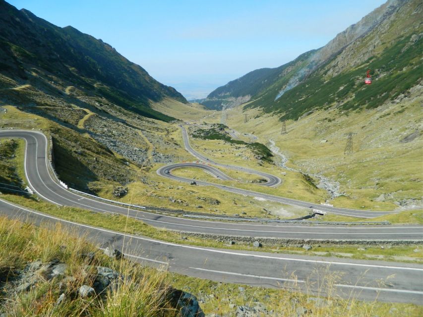 SB09-Transfgran Wonders:Journey through Bâlea Lake,Avrig - The Scenic Drive Along Transfagarasan Highway