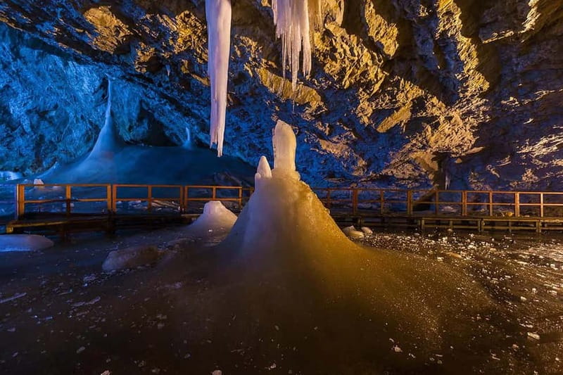 Scarisoara-World greatest Ice cave: one day tour from Oradea - Exploring the Scarisoara Ice Cave: A Natural Wonder