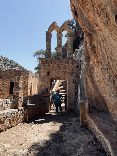 Sea Kayaking Akrotiri Chania - Navigating the Big Limestone Arch and Sea Caves