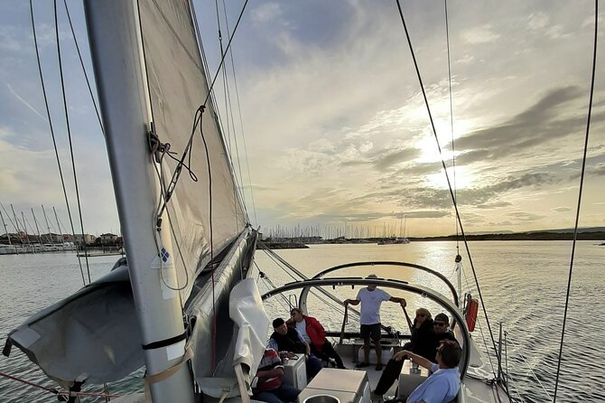 Sea trip in a fast and comfortable sailboat in Leucate: privatization 1/2d - Onboard Comfort and Safety with the Kaïdoz 31