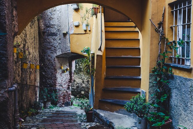 Secret Genoa Photo Tour - Uncover Hidden Views in Genoa’s Old Town