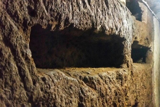 Secrets Beneath Rome: Capuchin Crypt and Catacombs Tour - Visiting the Catacombe San Sebastiano: A 2,000-Year-Old Underground Network
