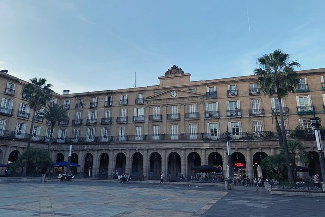 Secrets of Casco Viejo: Self-Guided Puzzle Adventure in Bilbao - Exploring the Palacio Yohn and Its Eclectic Architecture