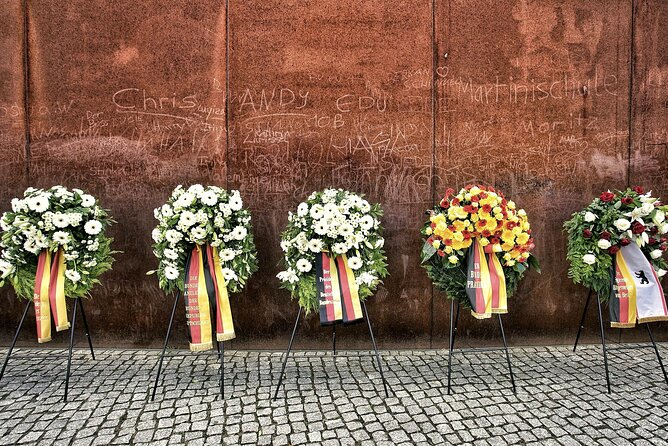 Self-Guided Audio Tour-The Fall of the wall: A light for humanity - Starting Point at Berlin-Nordbahnhof