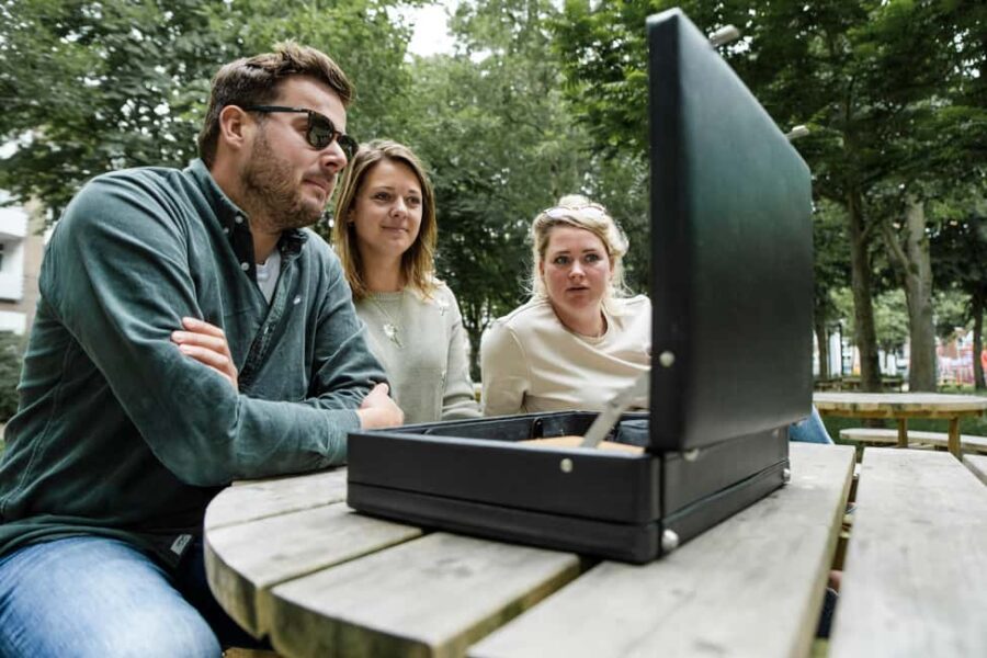 Self-guided City Escape game in Rotterdam - Starting Point at Delftsestraat: Easy and Flexible Meeting Arrangements