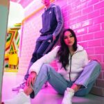 Selfie Museum Date With Champagne & Photos & Cinnamon Rolls - The Selfie Museum in Budapest: A Colorful Photo Wonderland