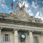 Semi-Private Barcelona Gothic, Parc Guell & Sagrada Familia - Walking Through the Historic Gothic Quarter
