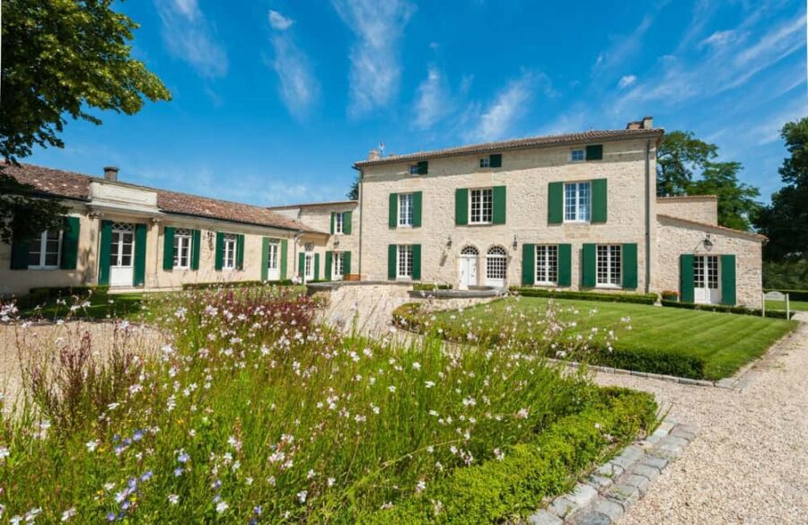 Sensory Tour of Bordeaux and Tasting in a Bordeaux vineyard - Starting Point: Bordeaux City Center and City Walks