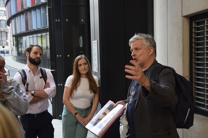 Serial Killers: The Blood and Tears London Walk Tour - Meet Declan: The Master Storyteller