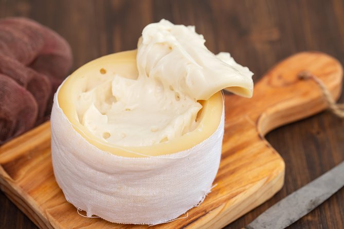 Serra da Estrela - Full Day Private Tour - Visiting Lagoa Comprida Dam and Natural Lake