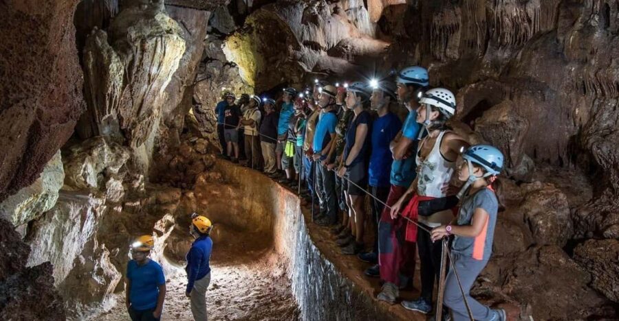 Serra dos Candeeiros: Alcobertas' Cave and the Natural Park - What Makes Alcobertas Cave a Highlight