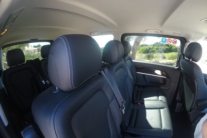 Service from Faro Airport to Praia Da Rocha Portimão - The Comfort of a Private, Air-Conditioned Vehicle