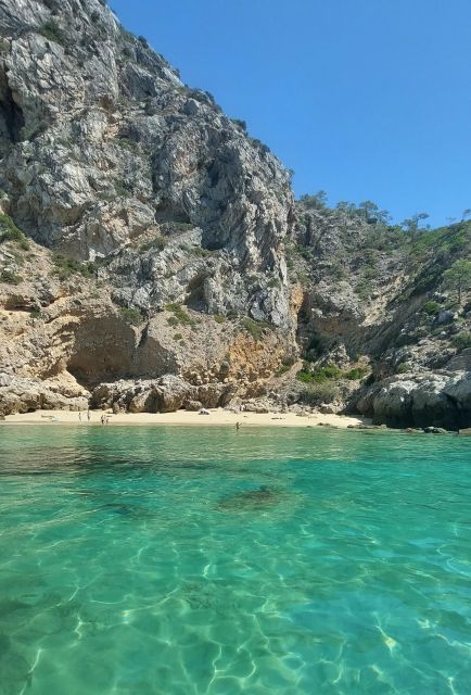 Sesimbra: Secret Bays and Beaches Boat Tour with Snorkeling - From the Start at Blue Coast Tours to Scenic Coastal Views