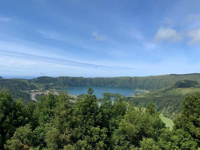 Sete Cidades: Twin Lakes, Serra Devassa Hike & Mosteiros - Starting at Vista do Rei for Spectacular Lakes Views