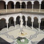 Seville: Casa de Pilatos and Condesa de Lebrija Palace Tour - Practical Details: Meeting Points and Group Size
