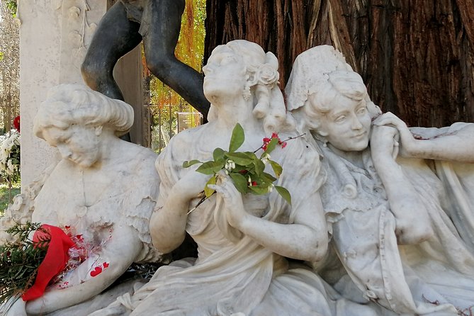 Seville Full Day Tour - Discovering the Historic Heart of Seville: Plaza del Triunfo and Salvador Square